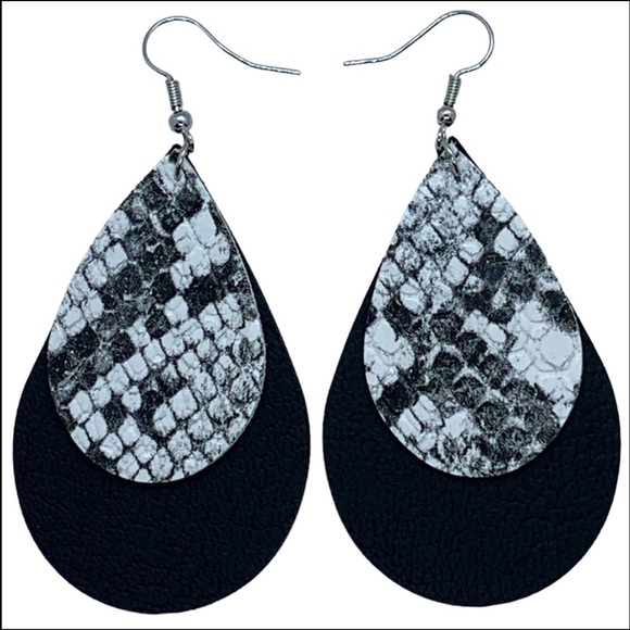 Faux Leather Teardrop Earrings Snake Skin Print - Picture 3 of 3